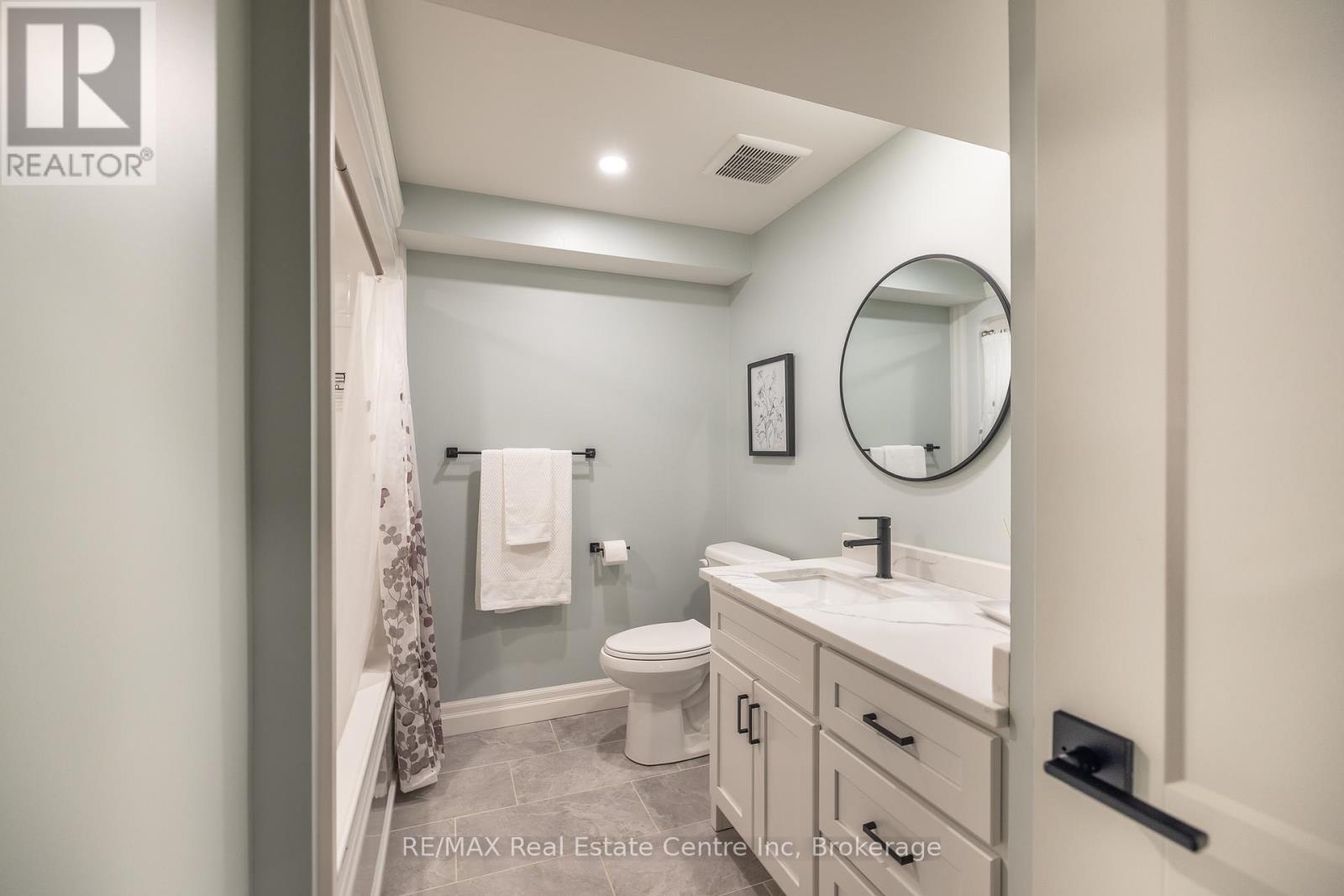 430 Keeso Lane, North Perth, Ontario  N2W 0J3 - Photo 38 - X12100768