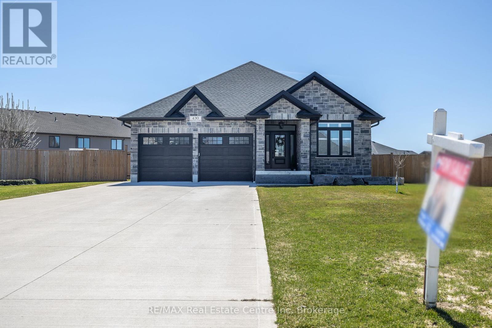 430 Keeso Lane, North Perth, Ontario  N2W 0J3 - Photo 5 - X12100768
