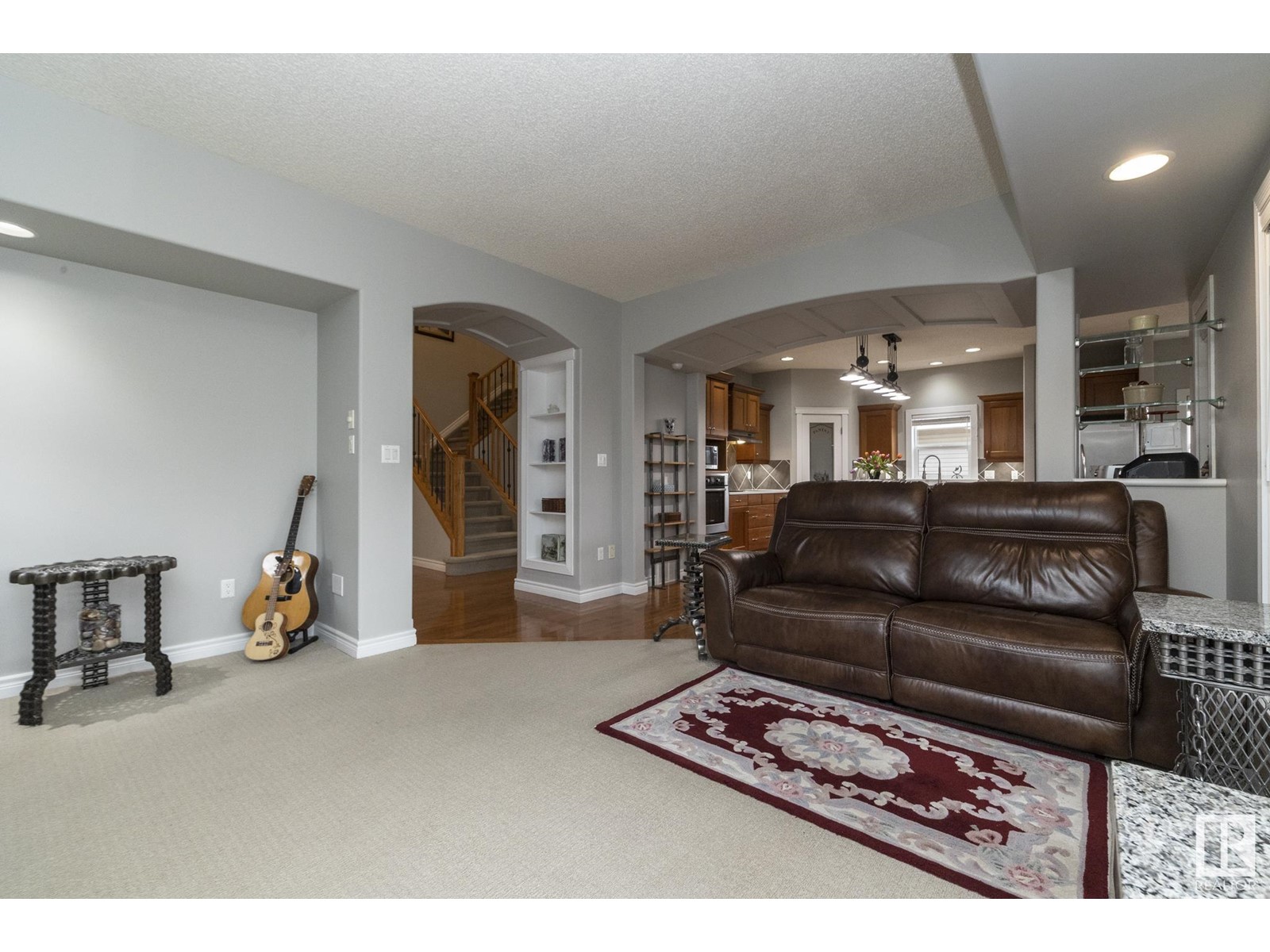 Property at 12 WILKINSON PL image 5