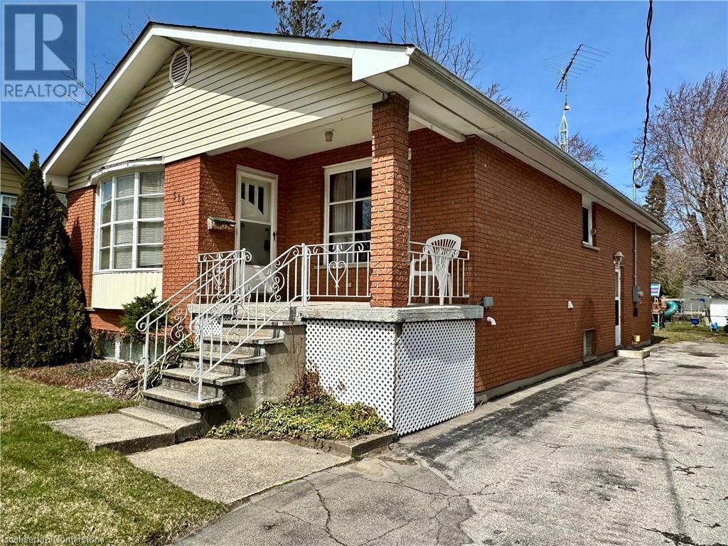 Property at 515 BROAD Street W image 3