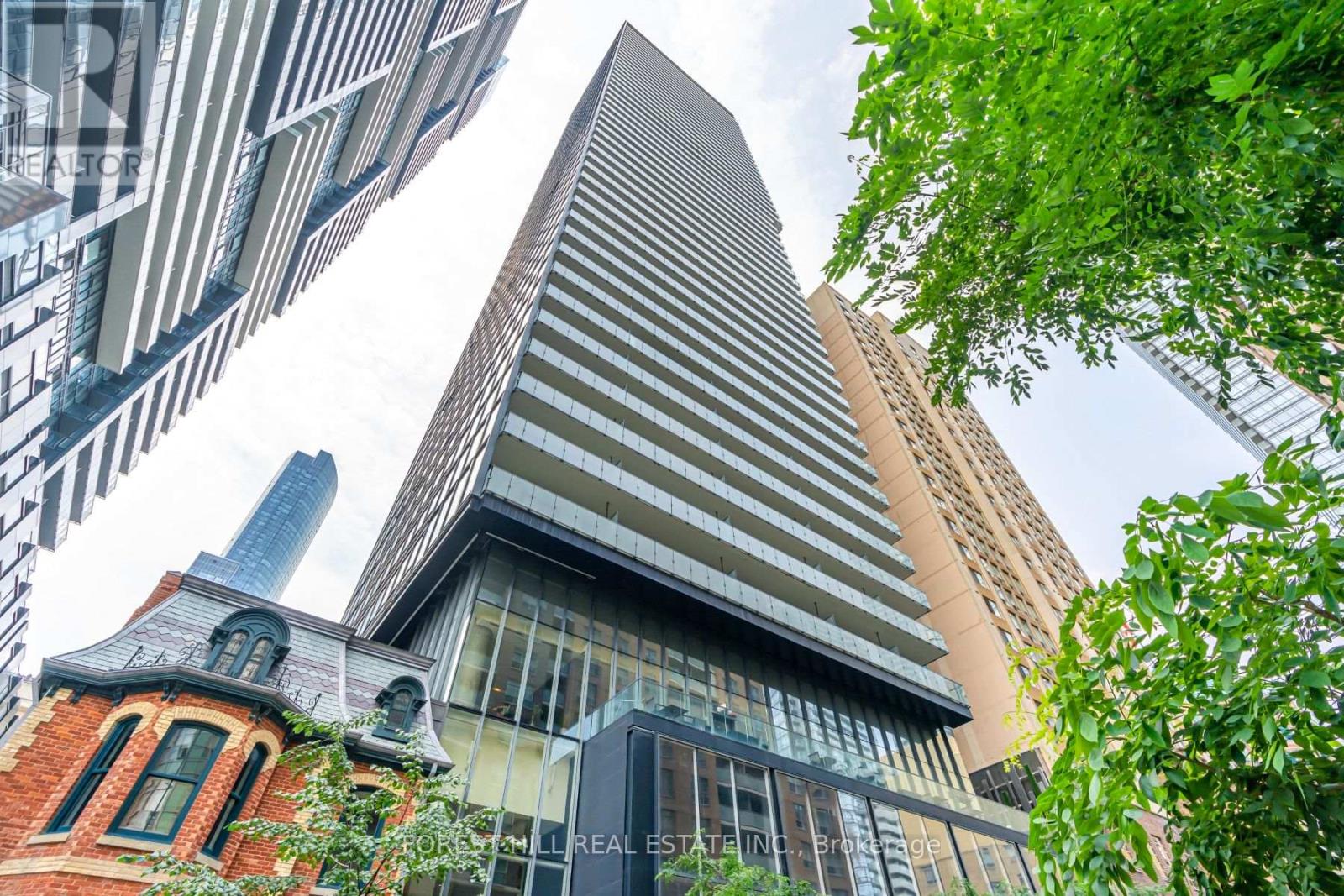 2001 - 15 GRENVILLE STREET Toronto (Bay Street Corridor), ON M4Y 1A1