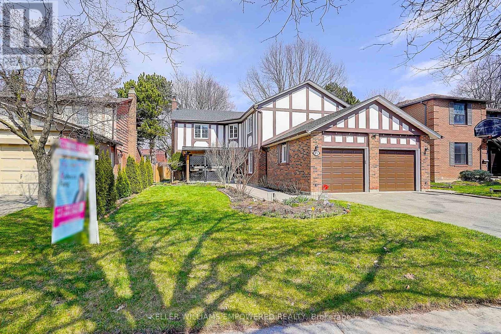 Property at 11 ELKPATH AVENUE image 2
