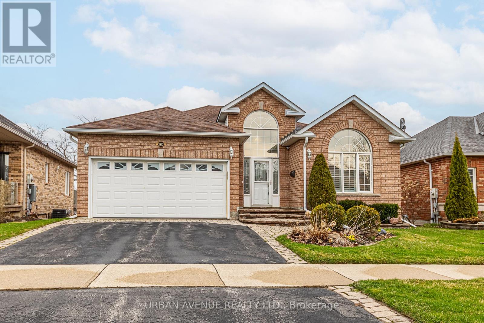 Property at 363 WATERBURY CRESCENT image 1