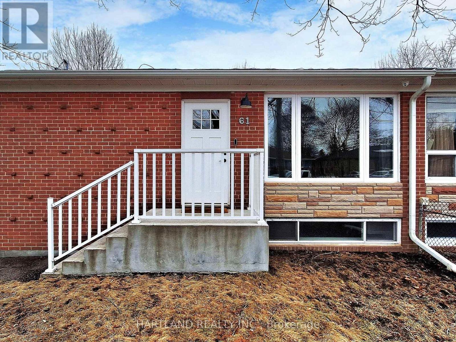61 DAVIS ROAD, Aurora, Ontario