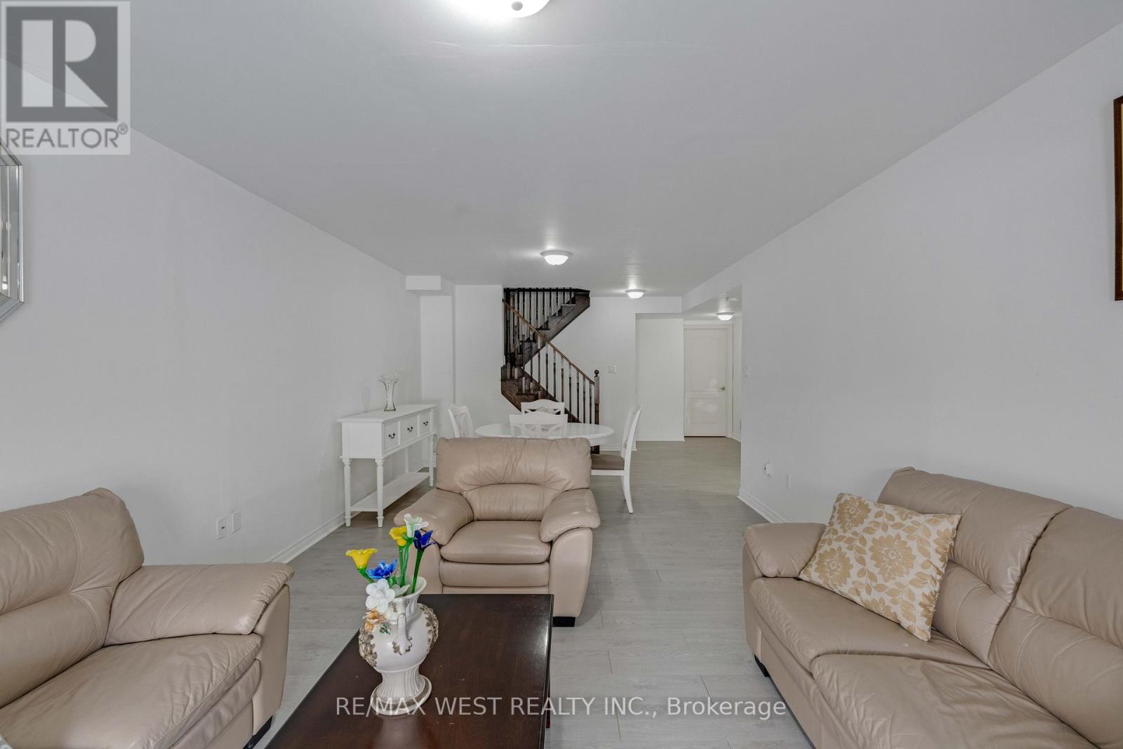 21 Upper Highland, New Tecumseth, Ontario  L9R 0K5 - Photo 24 - N12100761