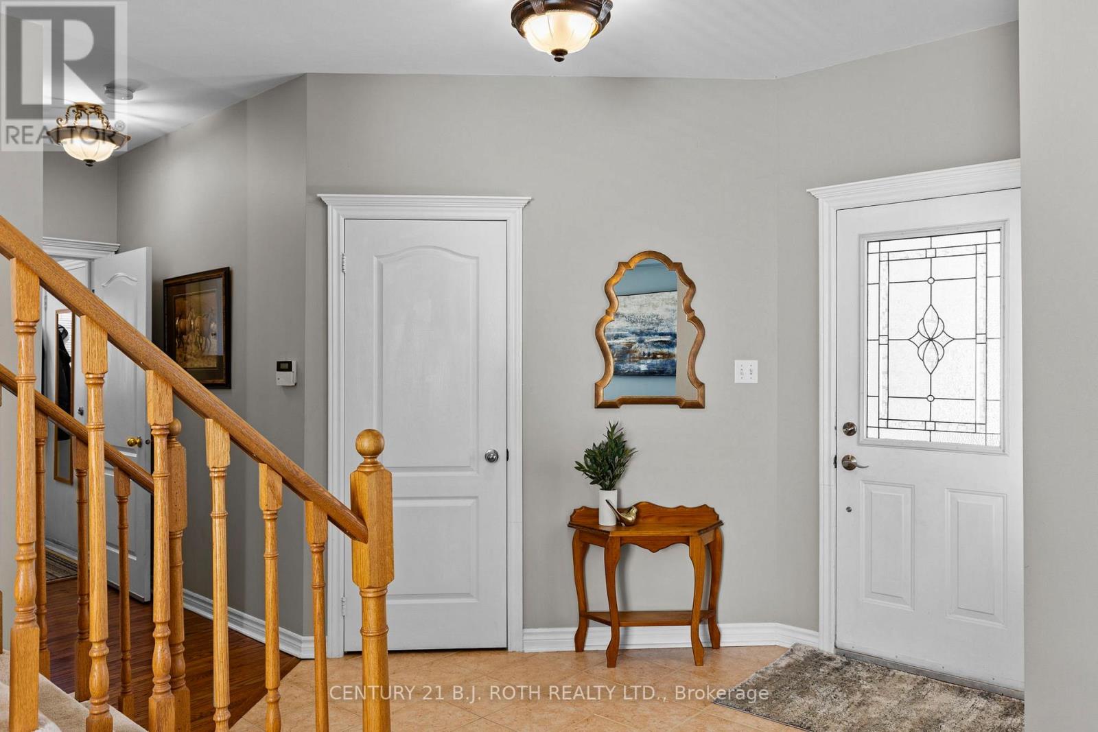 126 Brucker Road, Barrie, Ontario  L4N 8H8 - Photo 3 - S12100628