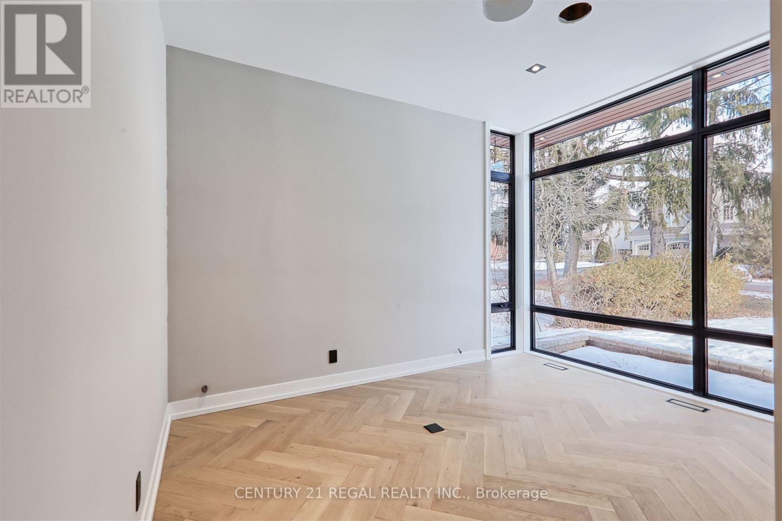 Property at 1230 LAKEBREEZE DRIVE image 5