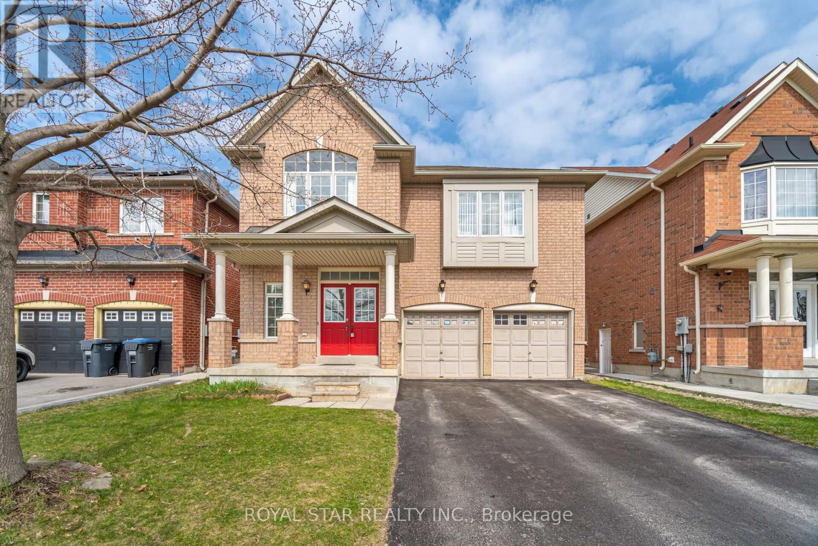 Property at 21 BAYLAWN CIRCLE image 1
