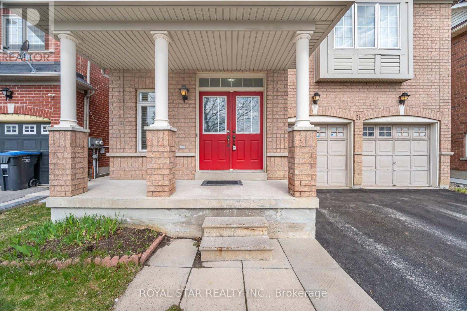 Property at 21 BAYLAWN CIRCLE image 3