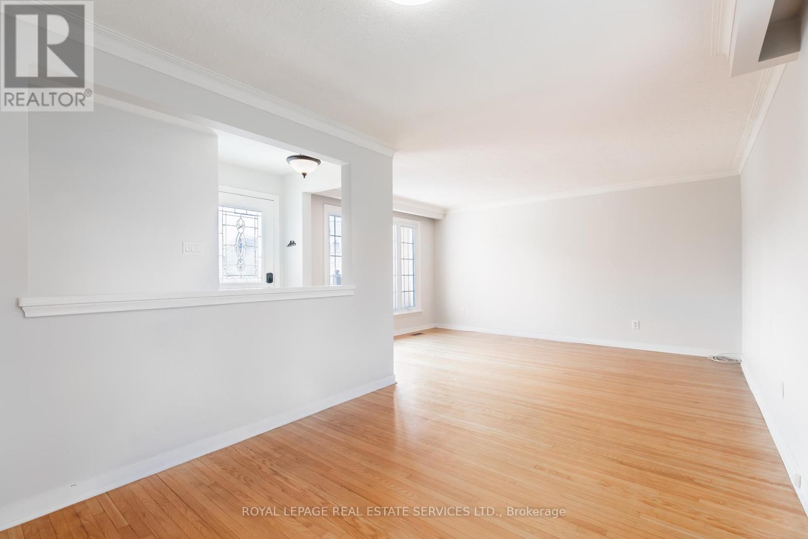 Main - 244 Snowden Road, Oakville, Ontario  L6L 3X5 - Photo 12 - W12100706