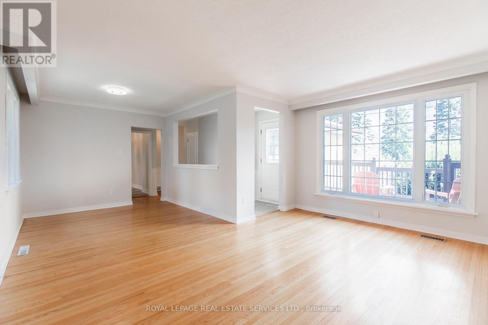 Main - 244 Snowden Road, Oakville, Ontario  L6L 3X5 - Photo 9 - W12100706