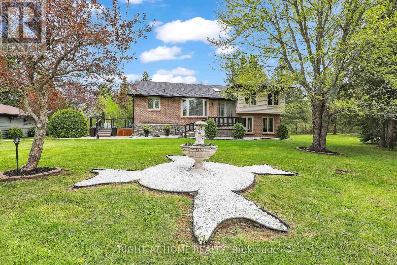 Property at 119 STURGEON GLEN ROAD image 4