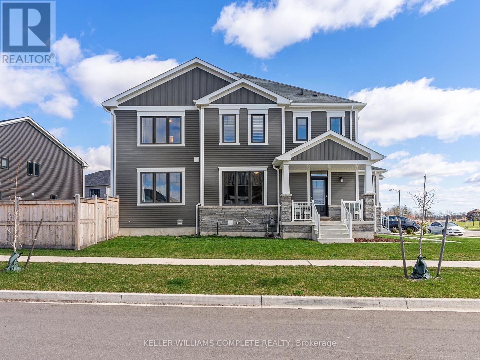 Property at 170 WHITHORN CRESCENT image 4