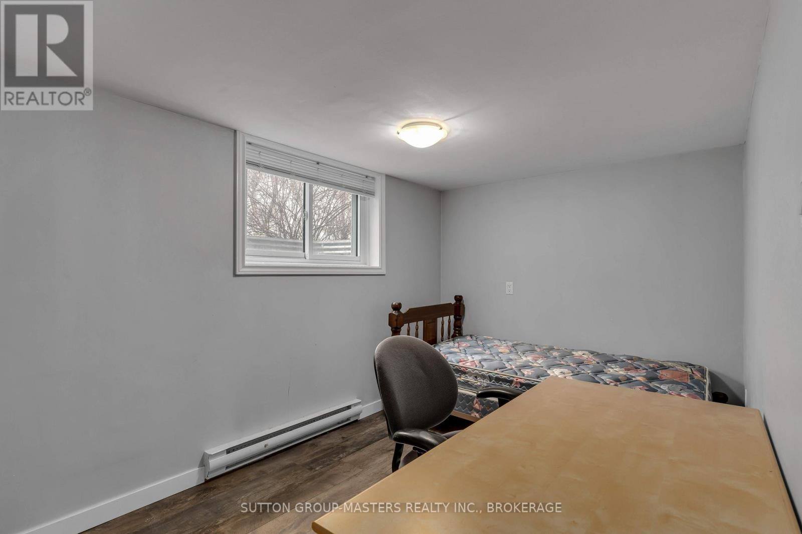 250 Yonge Street, Kingston, Ontario  K7M 1G5 - Photo 36 - X12100842