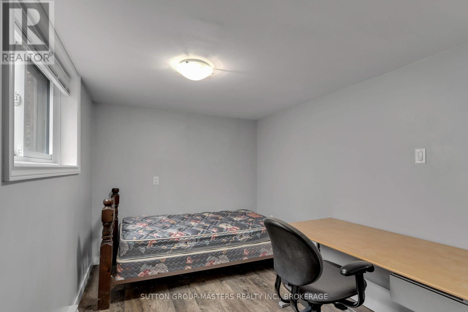 250 Yonge Street, Kingston, Ontario  K7M 1G5 - Photo 37 - X12100842