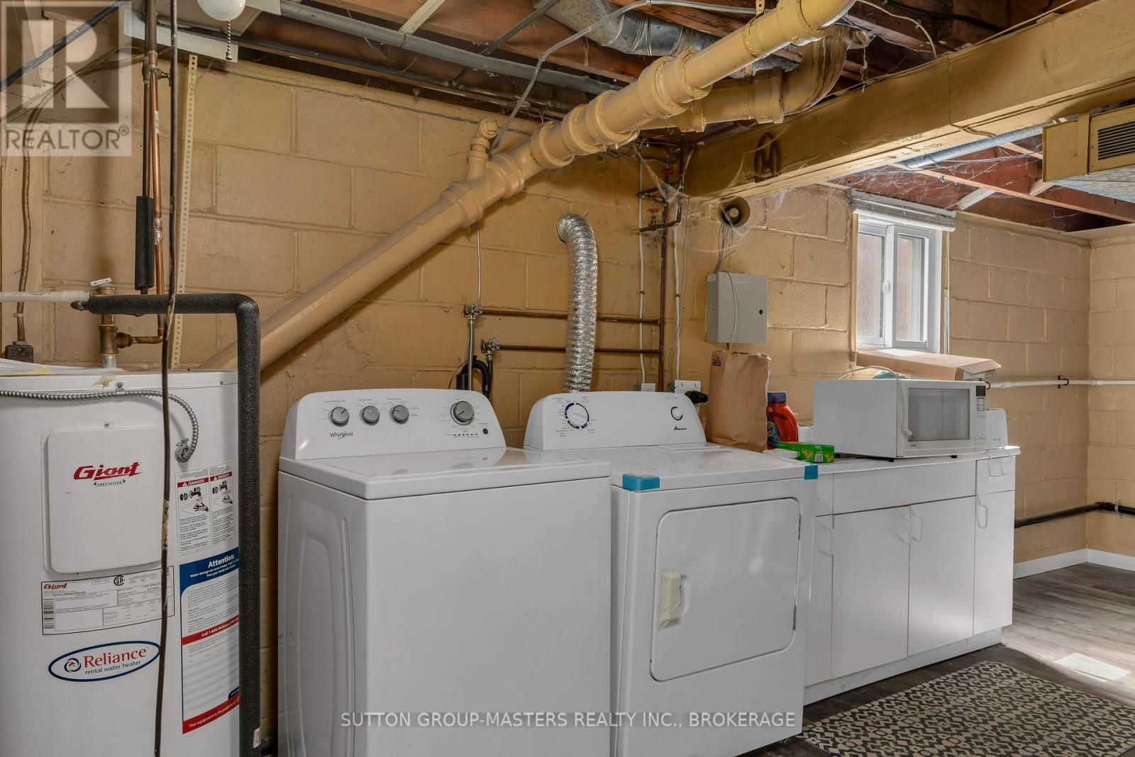250 Yonge Street, Kingston, Ontario  K7M 1G5 - Photo 39 - X12100842