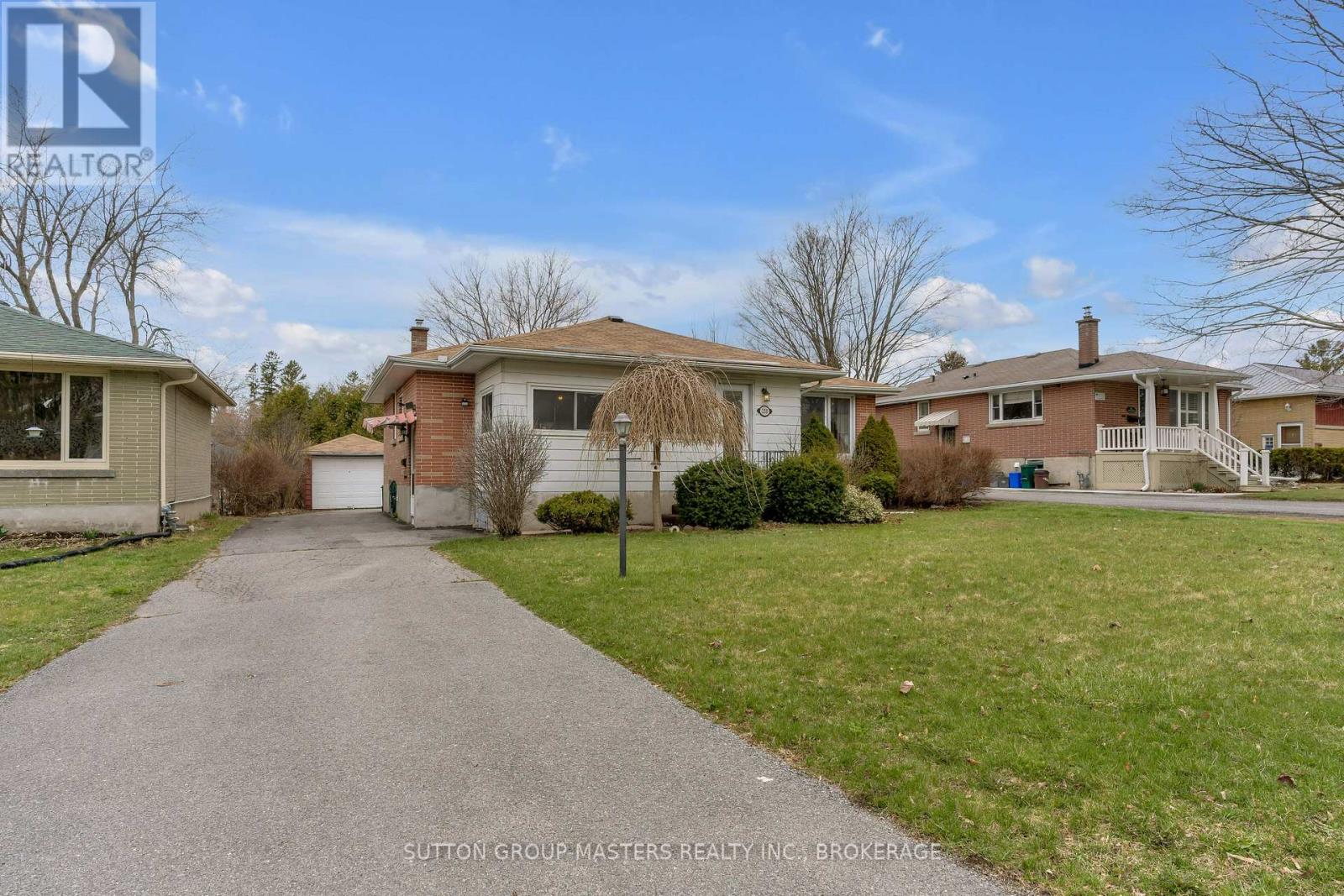 250 Yonge Street, Kingston, Ontario  K7M 1G5 - Photo 4 - X12100842