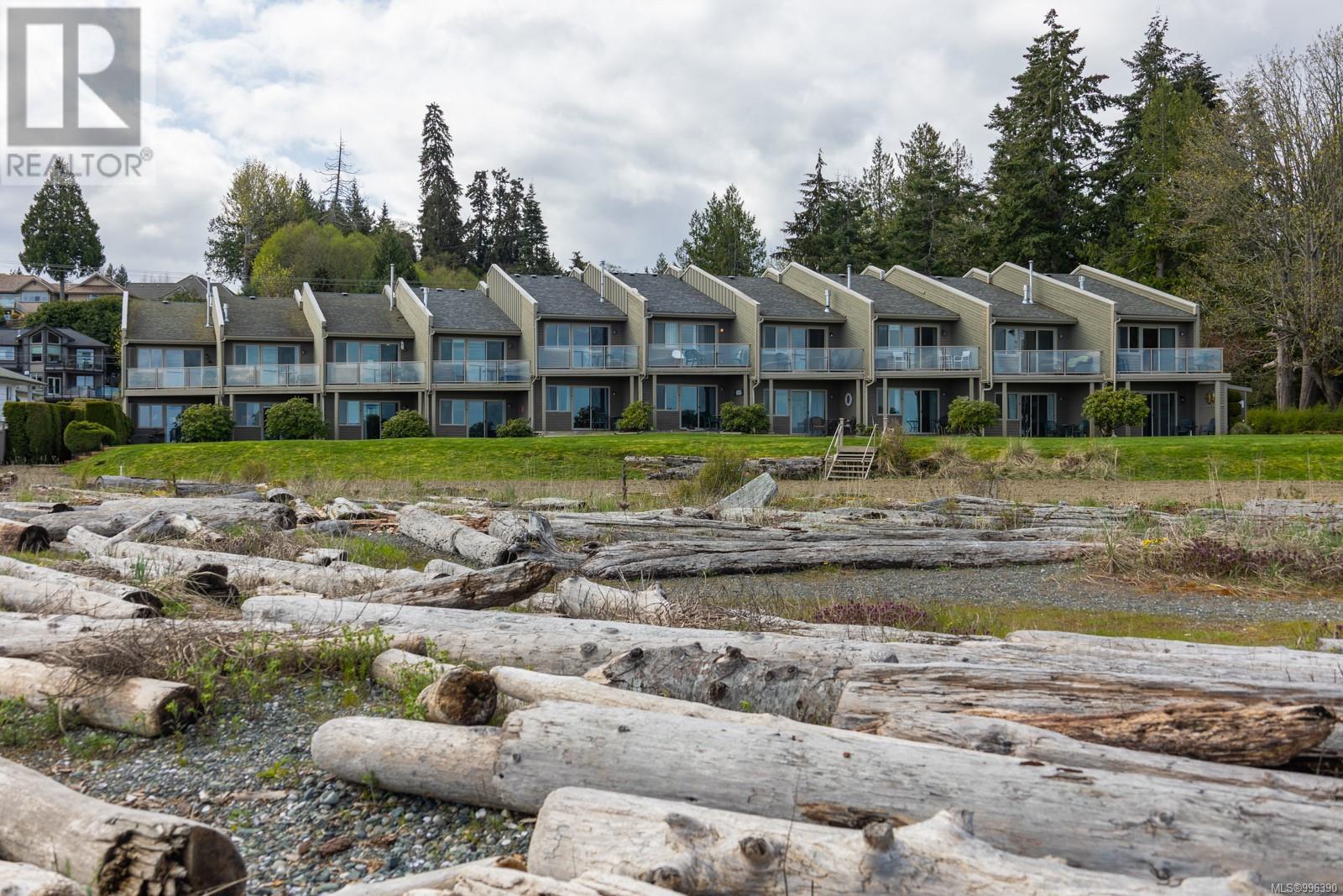 220 3295 Island Hwy W, Qualicum Beach, British Columbia  V9K 2C6 - Photo 5 - 996390