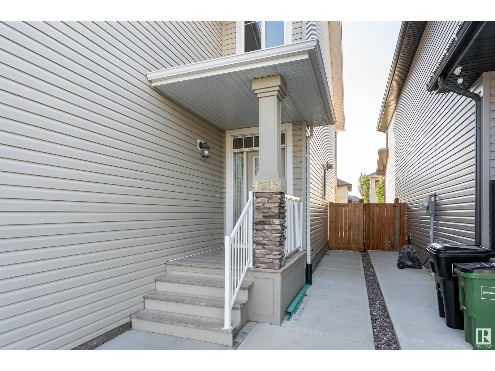 Property at 4205 171A AV NW image 3