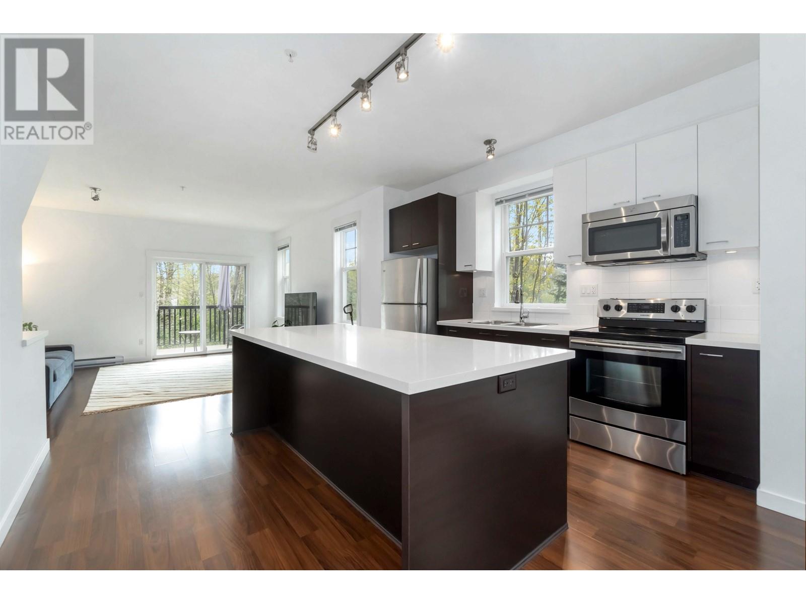 108 3010 Riverbend Drive, Coquitlam, British Columbia  V3C 0B8 - Photo 11 - R2993910