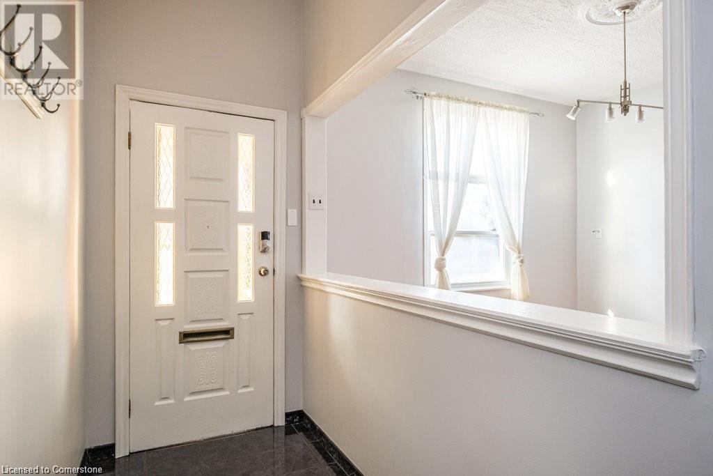 Property at 136 DUNDURN Street N image 4