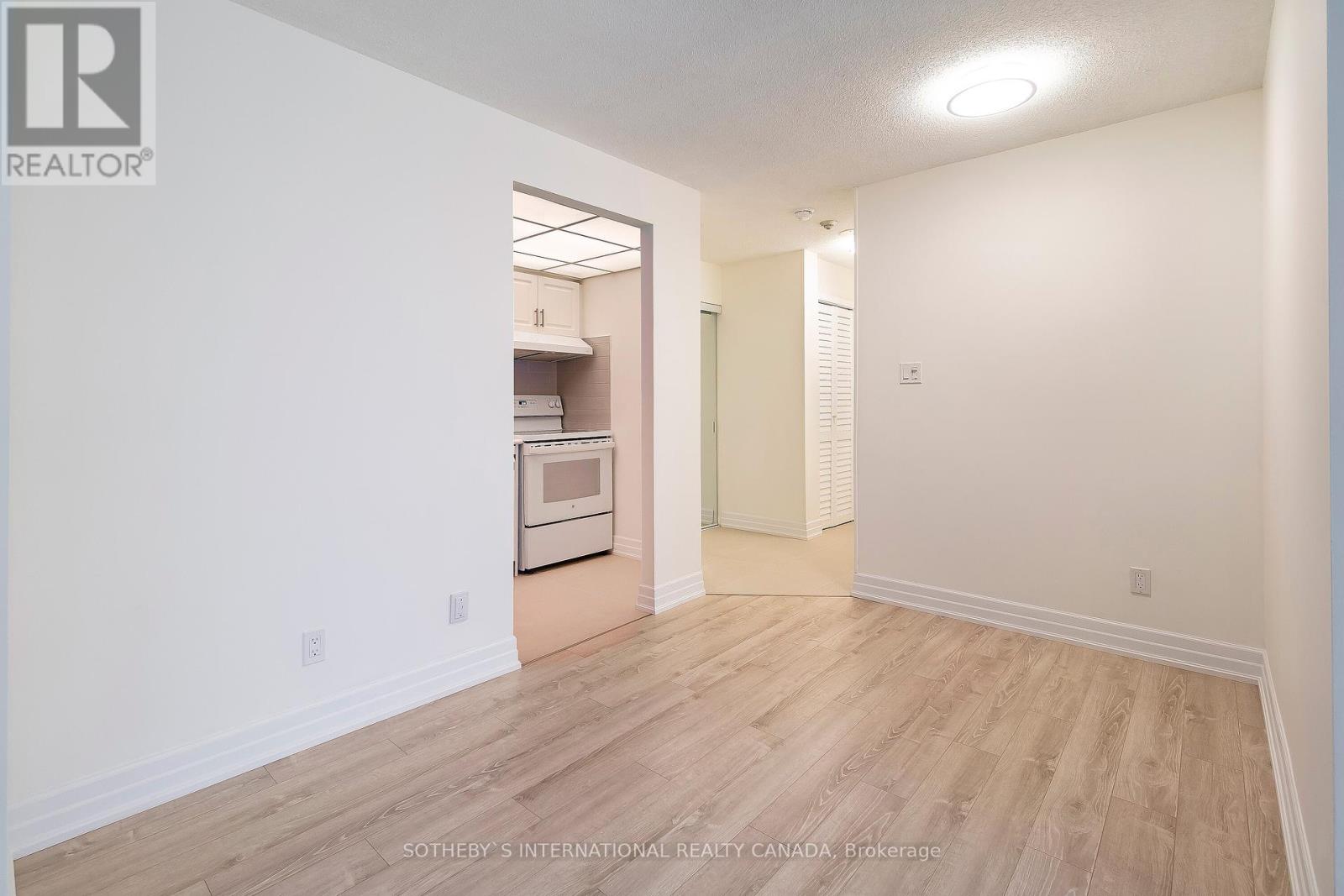 706 - 40 Scollard Street, Toronto, Ontario  M5R 3S1 - Photo 8 - C12100840