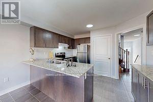 70 Henry Smith Avenue, Clarington, Ontario  L1C 0W1 - Photo 8 - E12100919