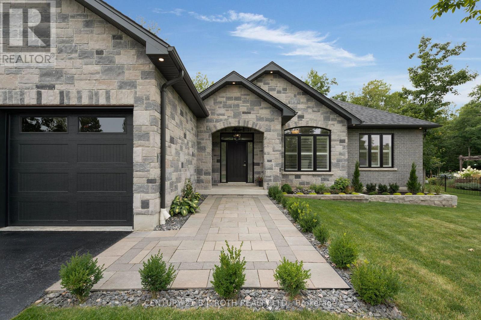 Property at 10 WALTER JAMES PARKWAY image 3