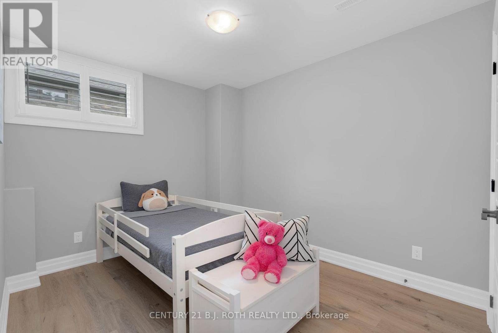 10 Walter James Parkway, Springwater, Ontario  L9X 2A6 - Photo 37 - S12100930
