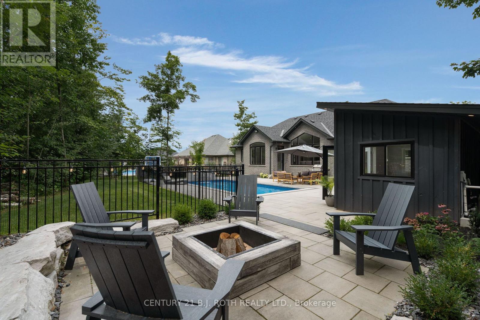 10 Walter James Parkway, Springwater, Ontario  L9X 2A6 - Photo 44 - S12100930
