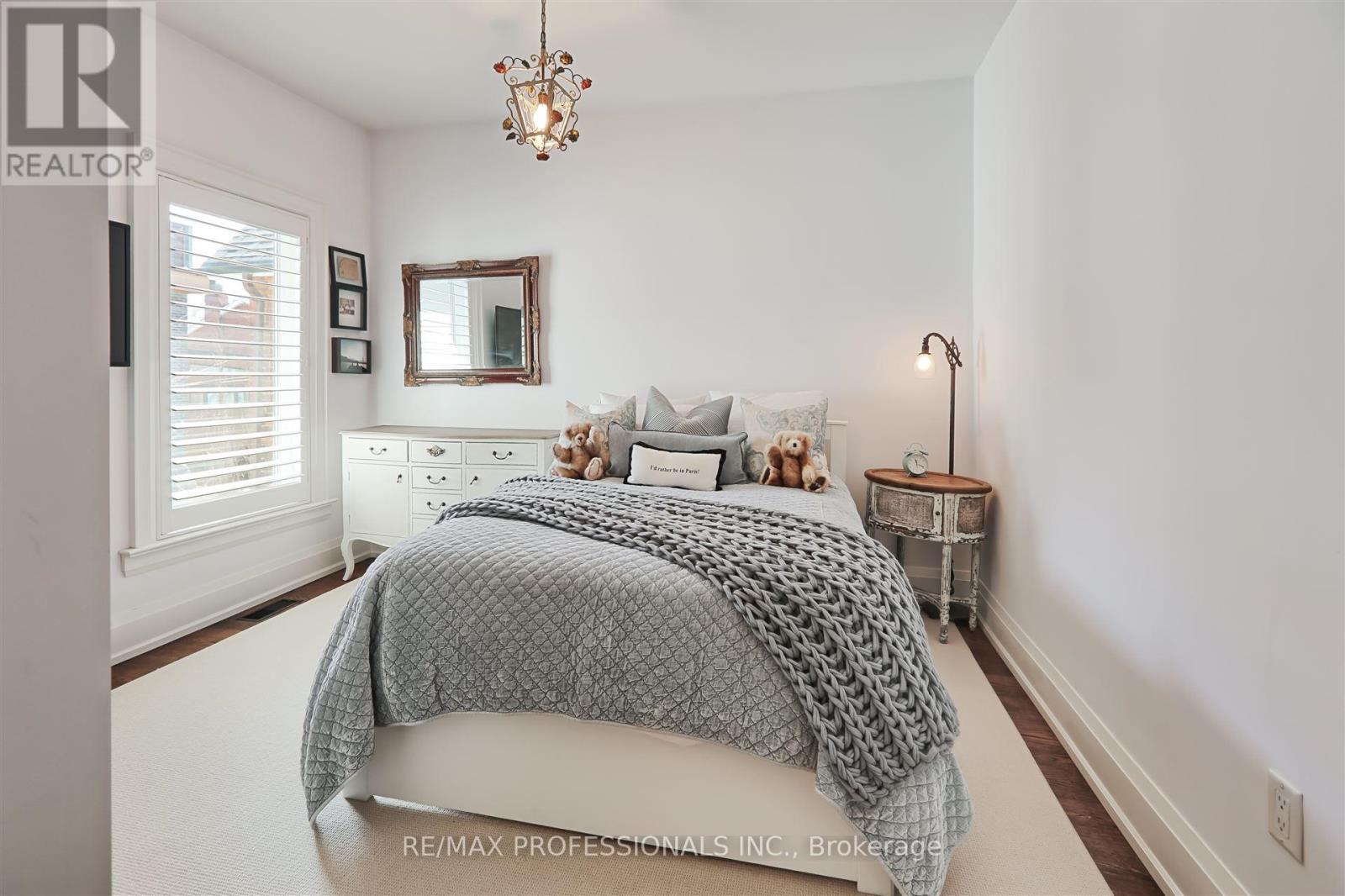 313 Pacific Avenue, Toronto (Junction Area), Ontario  M6P 2P8 - Photo 28 - W12100883