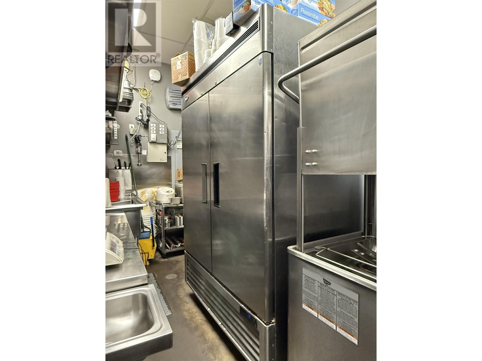 2825 W Broadway, Vancouver, British Columbia  V6K 2G6 - Photo 6 - C8068595