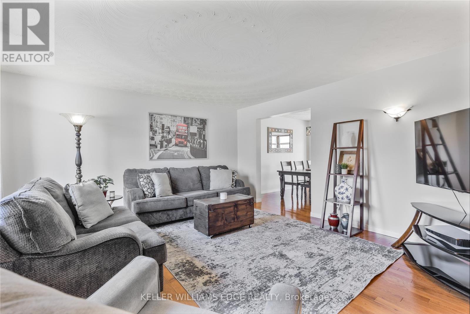 Property at 5 KINTYRE COURT image 5