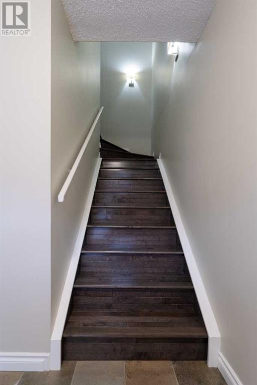 6 Fountain Walk Sw, Calgary, Alberta  T2R 1P9 - Photo 7 - A2211212