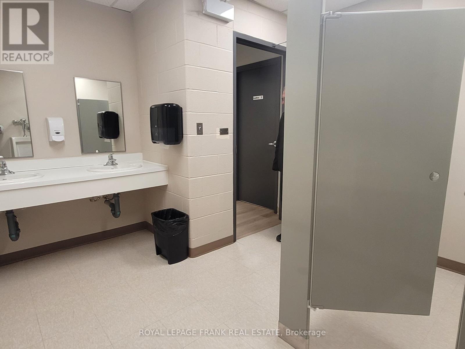 B6-7, 9 - 415 Baseline Road W, Clarington, Ontario  L1C 1N3 - Photo 6 - E12101080