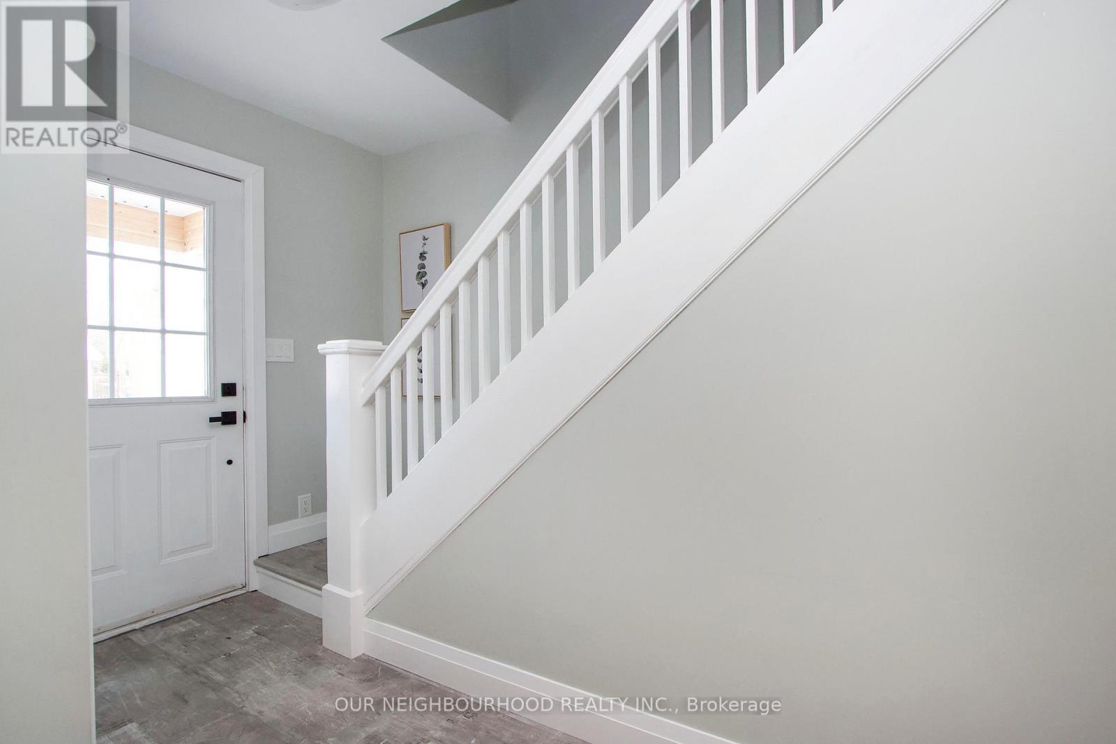 Property at 251 JOHN STREET W image 3