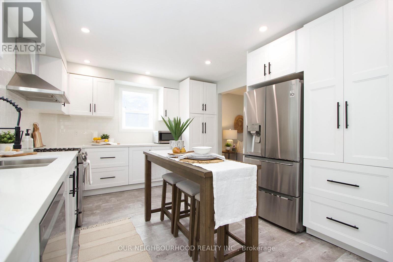 Property at 251 JOHN STREET W image 5
