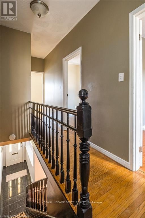 136 Dundurn Street N, Hamilton, Ontario  L8R 3E8 - Photo 26 - X12093244
