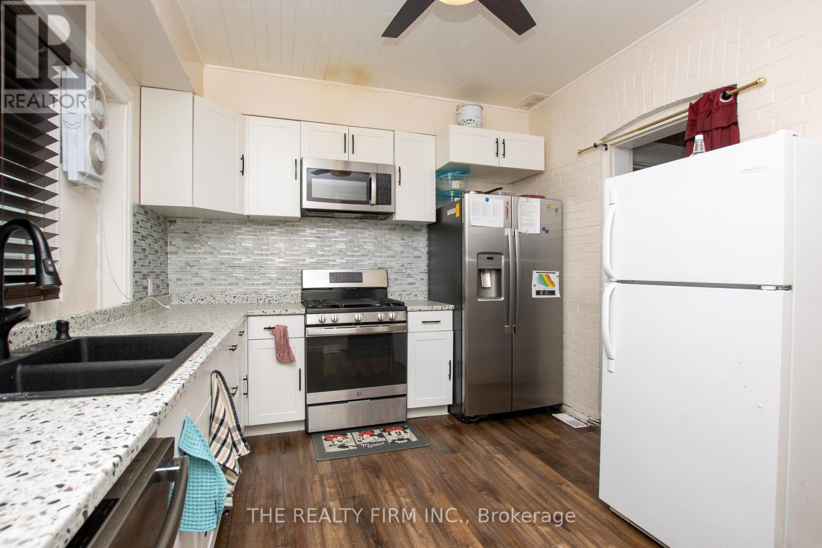 3 Daly Avenue, Stratford, Ontario  N5A 1B7 - Photo 29 - X12101044