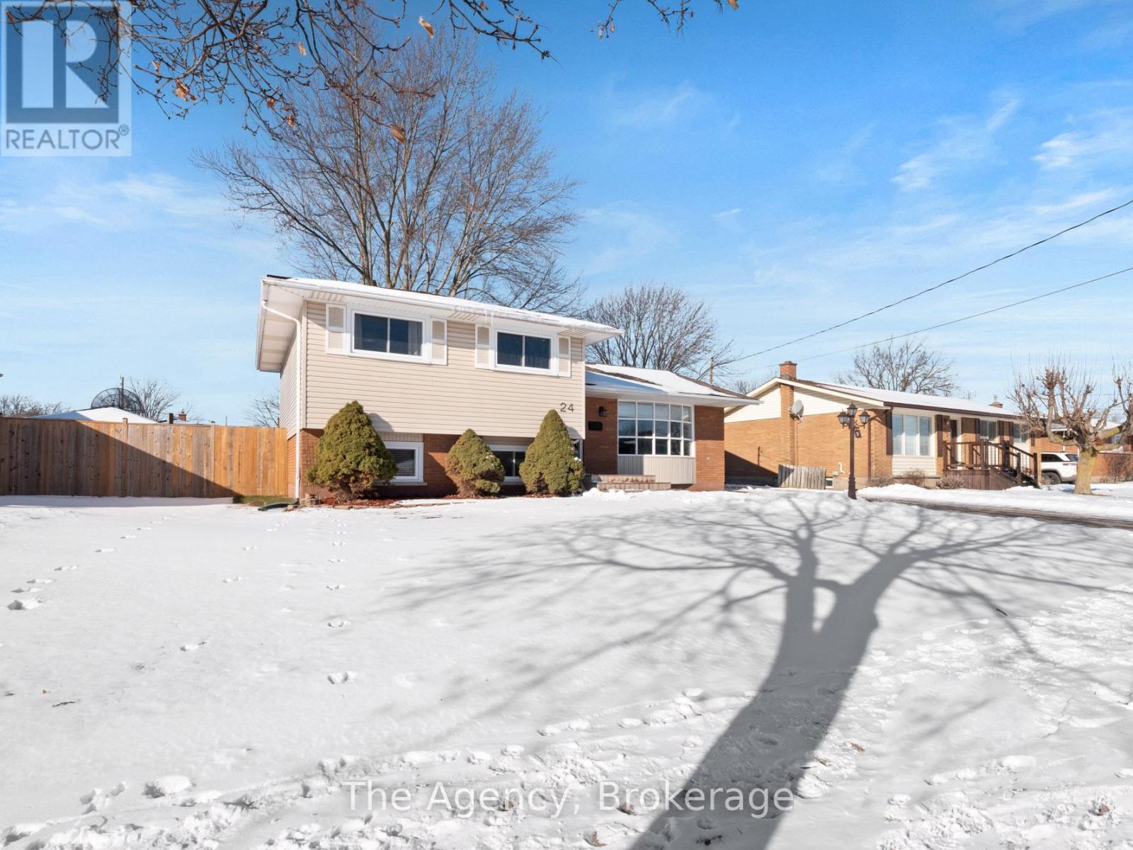 24 Gladys Avenue, Welland (Lincoln/crowland), Ontario  L3B 1G2 - Photo 37 - X11945413