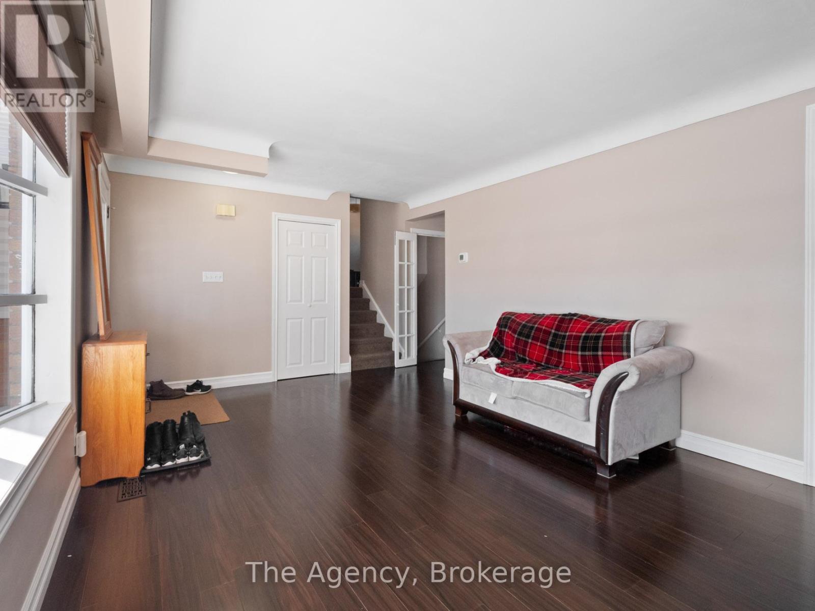 Property at 24 GLADYS AVENUE image 3