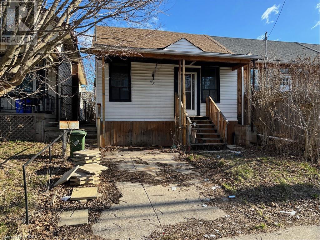 Property at 85 WOOD Street E image 1