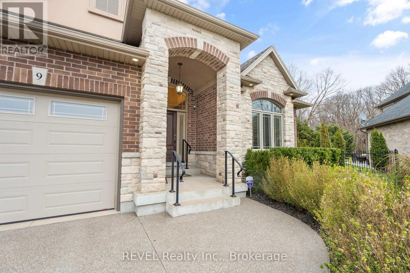 Property at 9 BRONDI'S LANE image 4