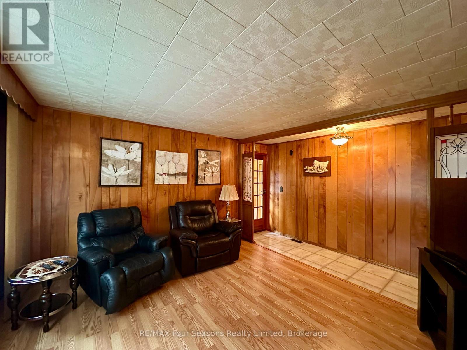 5601 County Road 9, Clearview, Ontario  L0M 1N0 - Photo 10 - S12101120