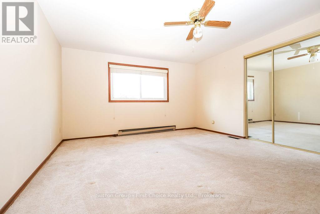 96 Graff Avenue, Stratford, Ontario  N5A 5L7 - Photo 22 - X12100951