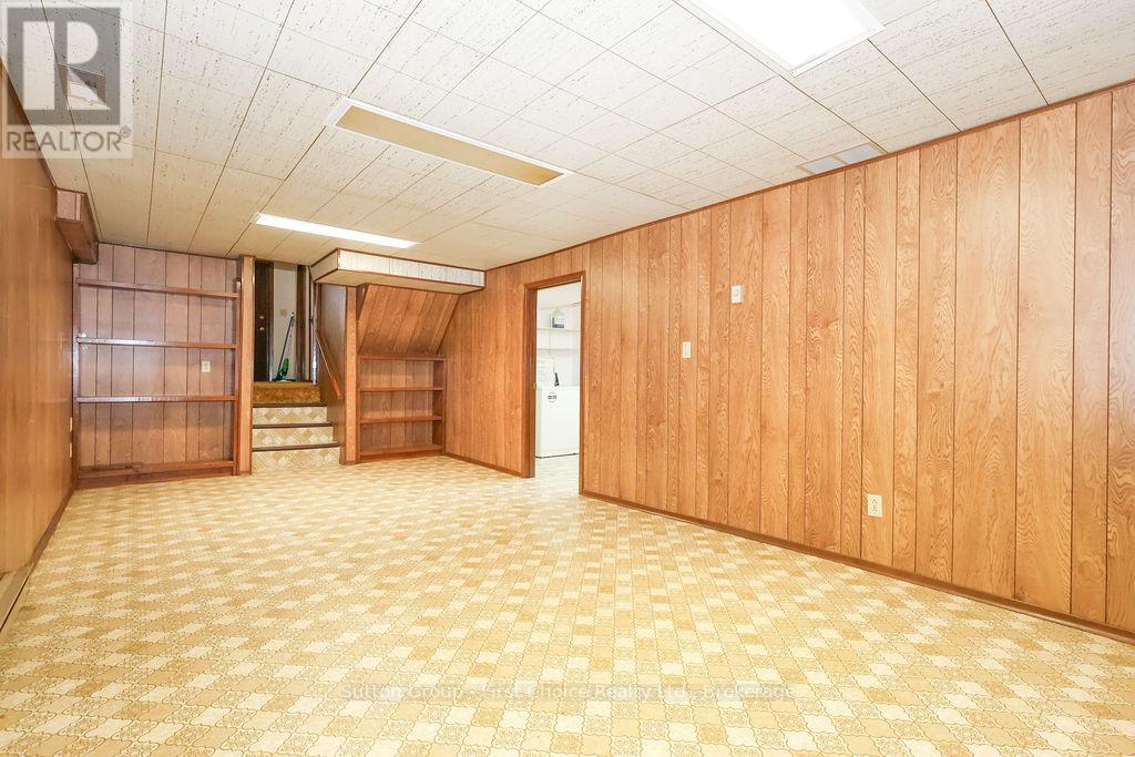 96 Graff Avenue, Stratford, Ontario  N5A 5L7 - Photo 33 - X12100951