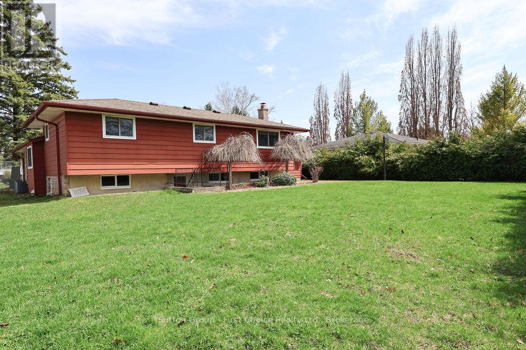 96 Graff Avenue, Stratford, Ontario  N5A 5L7 - Photo 40 - X12100951