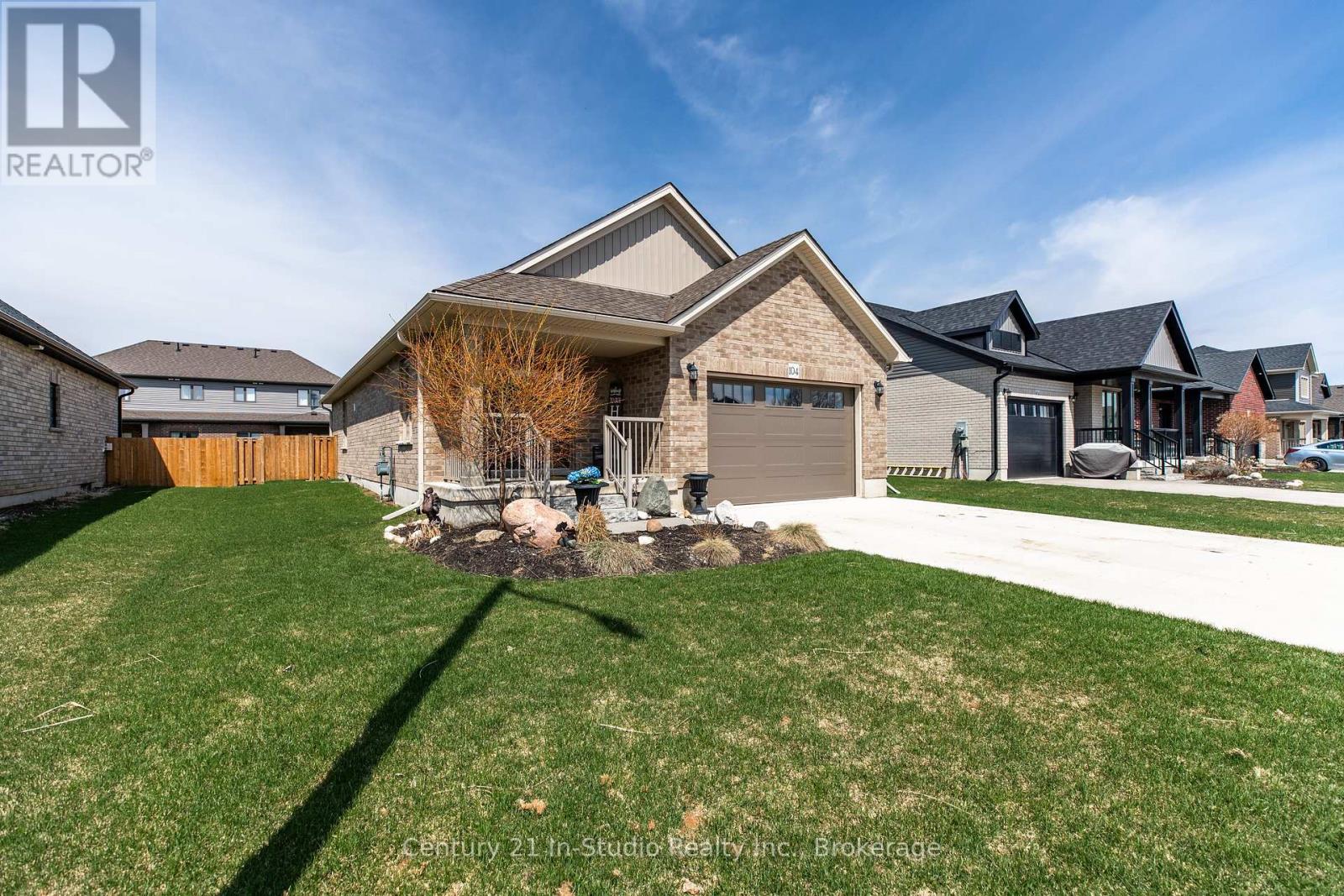Property at 104 EMERSON WAY image 2