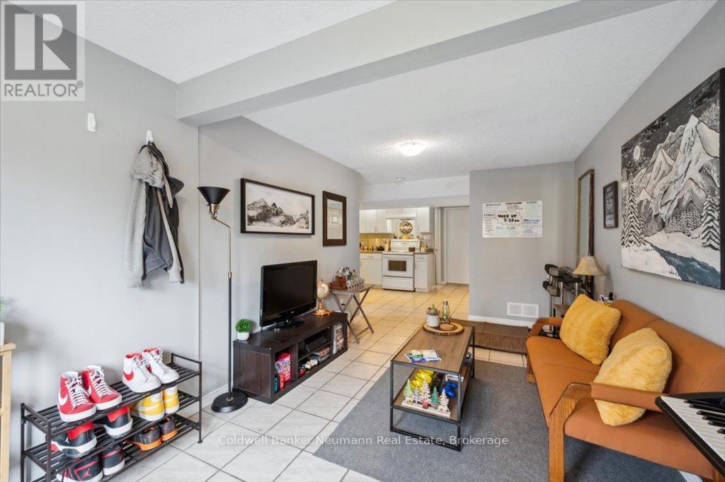 50 Chesterton Lane, Guelph, Ontario  N1E 6S8 - Photo 28 - X12101076