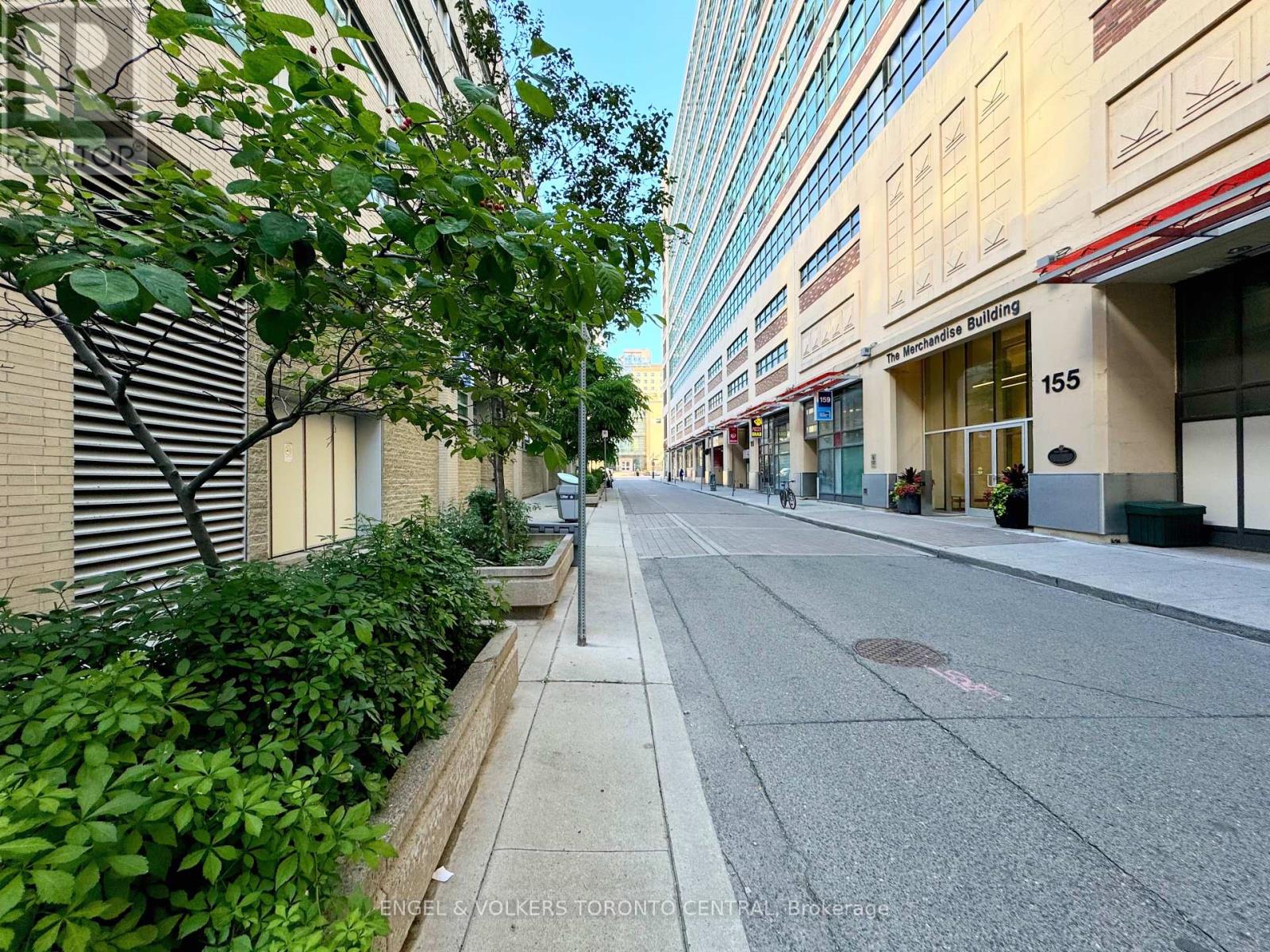 645 - 155 Dalhousie Street, Toronto, Ontario  M5B 2P7 - Photo 4 - C12100935